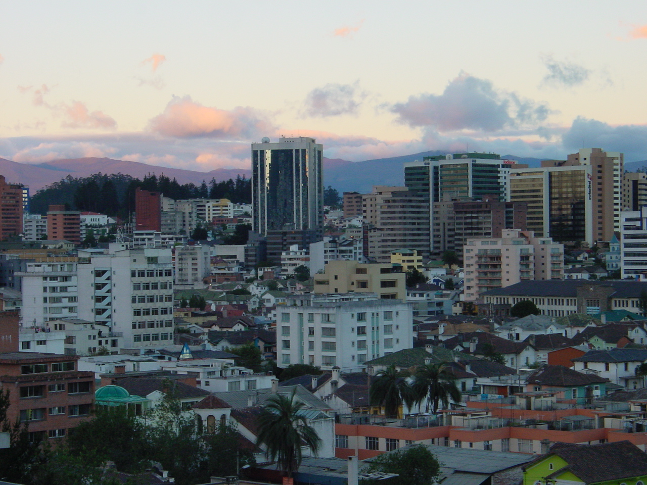 Abend ueber Quito